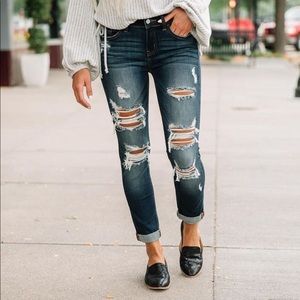 ✅Dark washed ripped Blue jeans low waisted Kensie